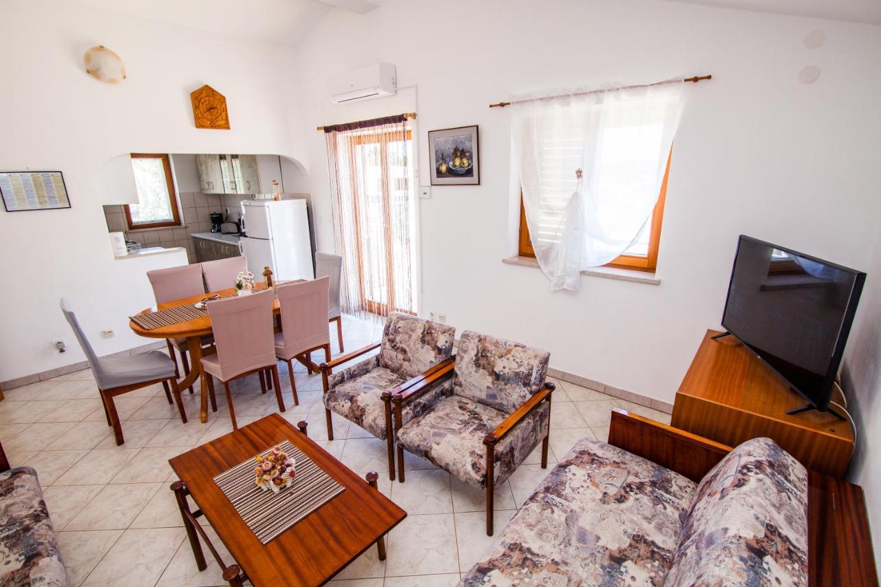 Apartman Kristina Appartement Banjole Buitenkant foto