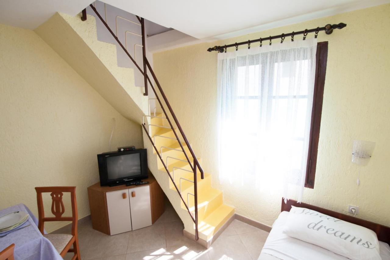 Apartman Kristina Appartement Banjole Buitenkant foto